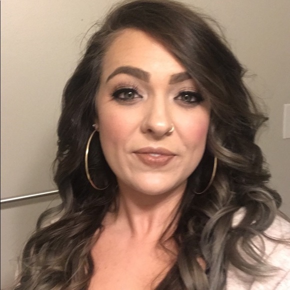 Meet your Posher, Morgan - Picture 1 of 1